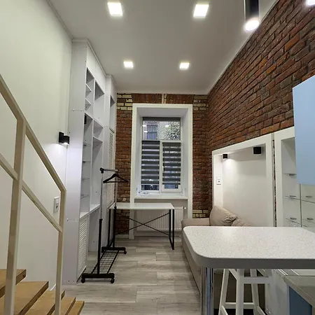 стильна смарт в центрі львова לבוב